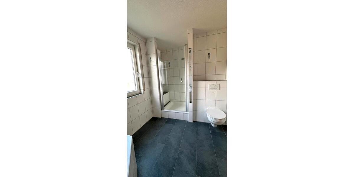 Erdgeschoßwohnung Ettlingen - 3 Zimmer, 92 m&sup2;, 420.000&euro; | Angebot:25128483