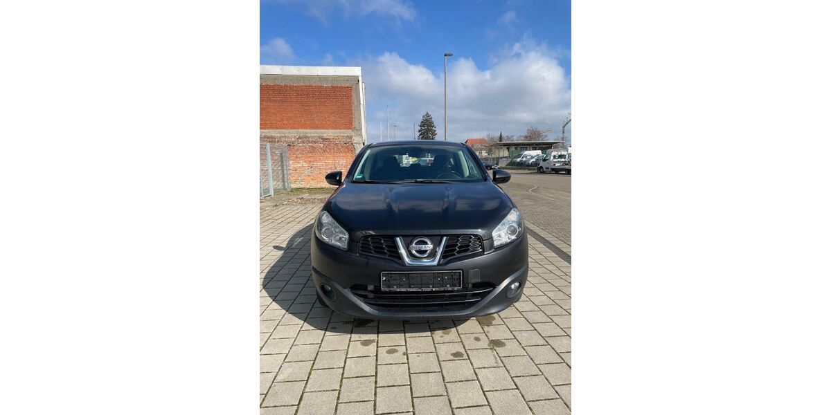 Nissan Qashqai 112.000 km 8.800 &euro; Rastatt 76437