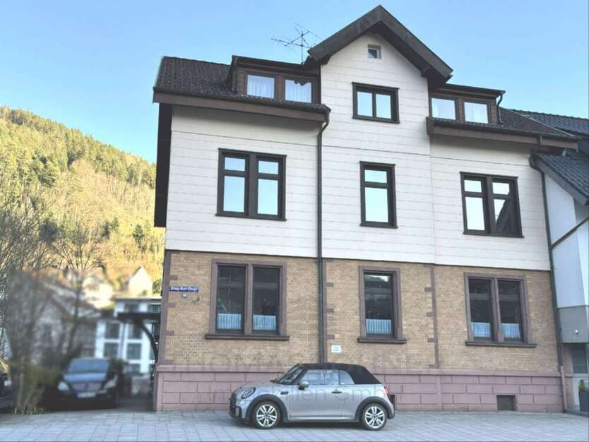Haus zum Kaufen in Bad Wildbad 399.000 € 331 m²