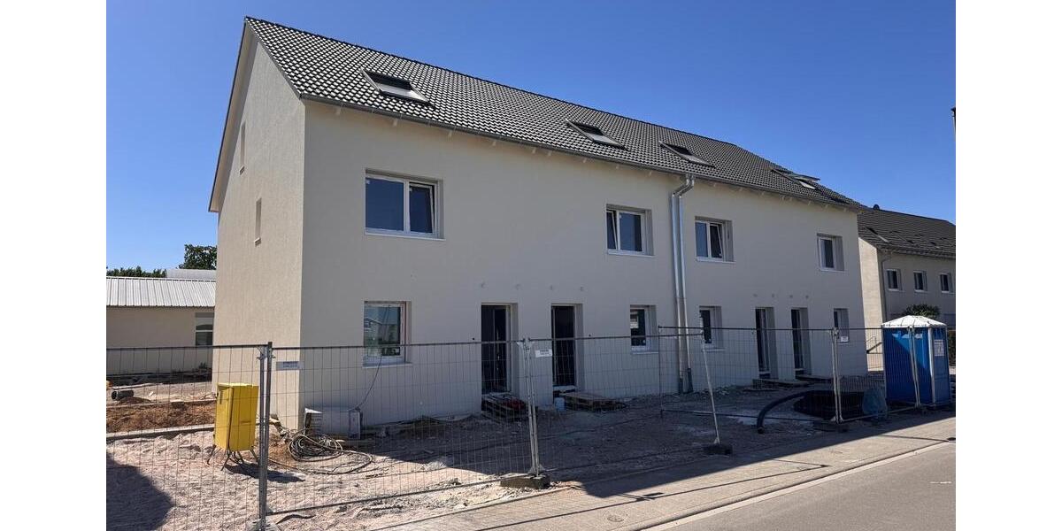 Reihenhaus Muggensturm - 6 Zimmer, 133 m&sup2;, 1.750&euro; | Angebot:26409626