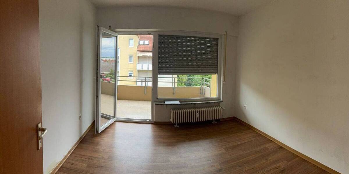 Etagenwohnung Philippsburg - 4 Zimmer, 89 m&sup2;, 823&euro; | Angebot:26882154