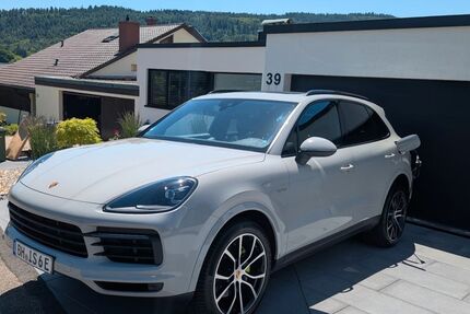 Porsche Cayenne 35.000 km 74.500 € Gernsbach 76593