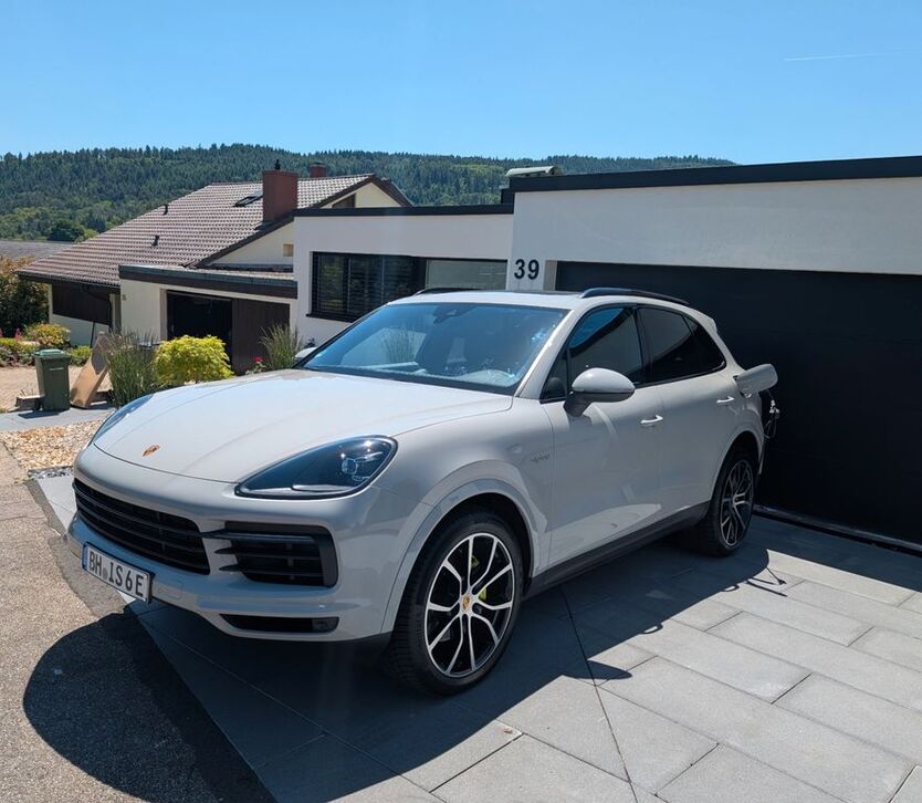 Porsche Cayenne 35.000 km 74.500 € Gernsbach 76593