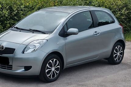 Toyota Yaris 117.000 km 5.000 &euro; Landau 76829