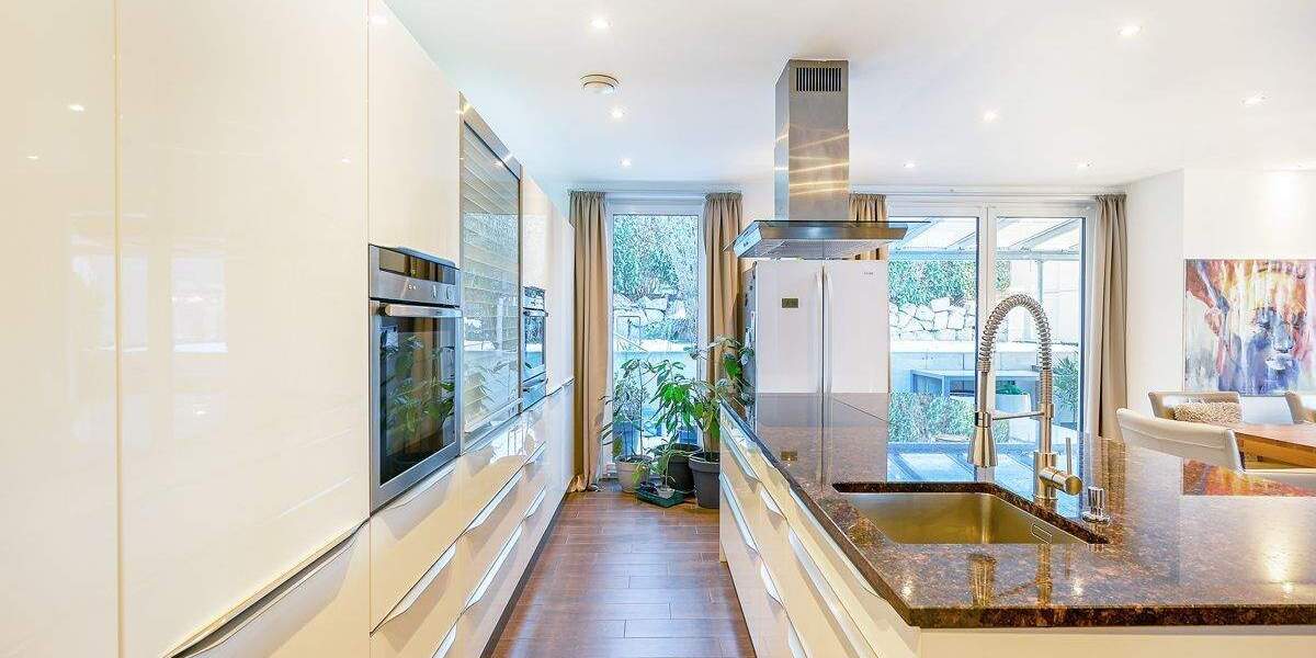 Einfamilienhaus Waldbronn / Busenbach Busenbach - 7 Zimmer, 226 m&sup2;, 989.000&euro; | Angebot:25815001