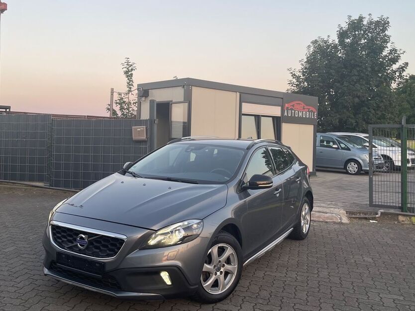 Volvo V40 121.612 km 14.999 € Oberhausen-Rheinhausen 68794