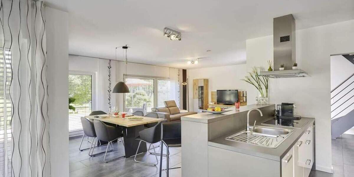 Mehrfamilienhaus, Wohnhaus Bruchsal-Helmsheim Helmsheim - 7 Zimmer, 255 m&sup2;, 1.105.000&euro; | Angebot:25743165