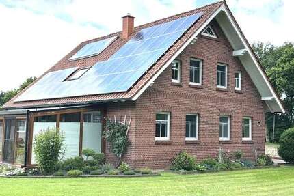 Haus zum Mieten in Barßel 1.100 € 167 m²