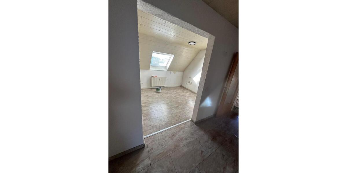 Etagenwohnung Bretten - 2 Zimmer, 70 m&sup2;, 1.150&euro; | Angebot:25554048