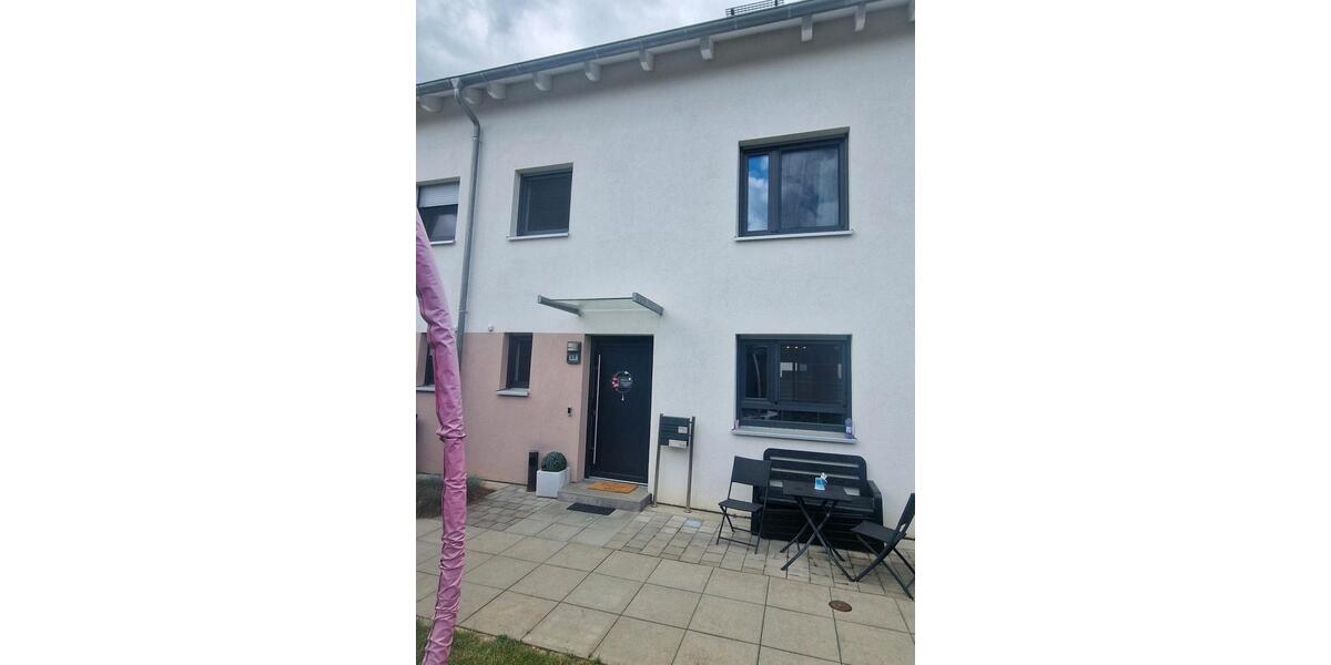 Reihenhaus Ötisheim - 5 Zimmer, 133 m&sup2;, 680.000&euro; | Angebot:26889284
