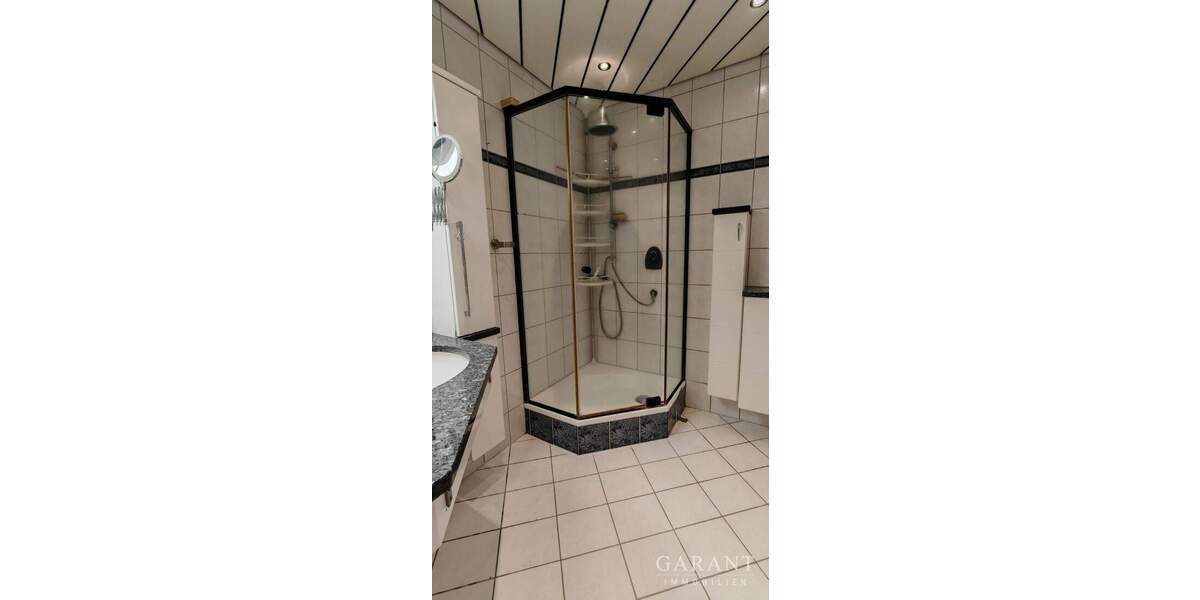 Einfamilienhaus Niefern Öschelbronn Niefern - 7 Zimmer, 239 m&sup2;, 630.000&euro; | Angebot:25778807