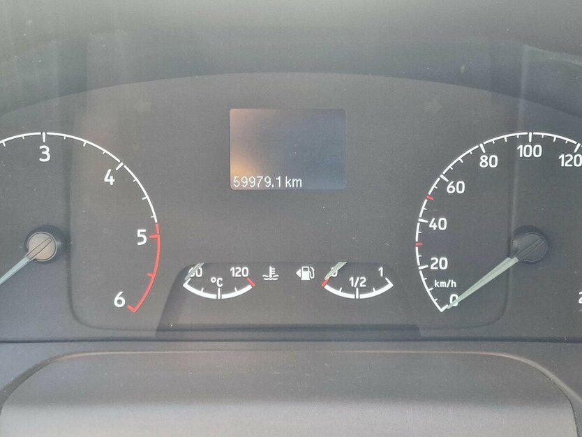 Ford Tourneo Custom 320 L1 H1 Tourneo Trend Klima 60.000 km 31.499 € Landau 76829