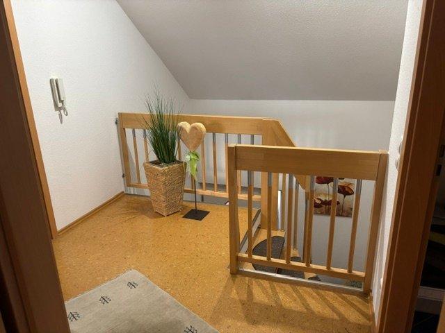 Einfamilienhaus Kieselbronn - 8 Zimmer, 200 m&sup2;, 759.000&euro; | Angebot:27120371