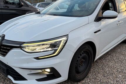 Renault Megane 156.000 km 9.401 &euro; Germersheim 76726