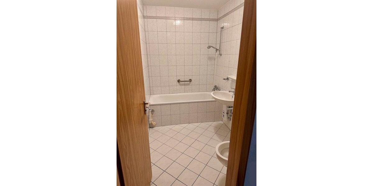 Etagenwohnung Karlsruhe - 5 Zimmer, 83 m&sup2;, 285.000&euro; | Angebot:27091355