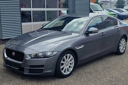 Jaguar XE Pure Klima Navi Kamera 225.000 km 7.998 &euro; Landau 76829