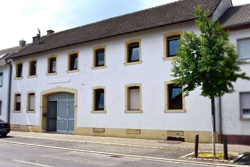 Haus zum Kaufen in Philippsburg 950.000 € 258 m²