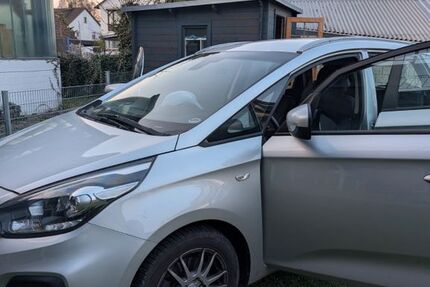 Kia Carens 122.000 km 10.499 &euro; Remchingen 75196