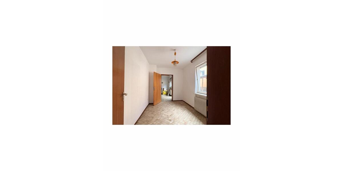 Mehrfamilienhaus, Wohnhaus Bretten - 9 Zimmer, 253 m&sup2;, 497.000&euro; | Angebot:26414844