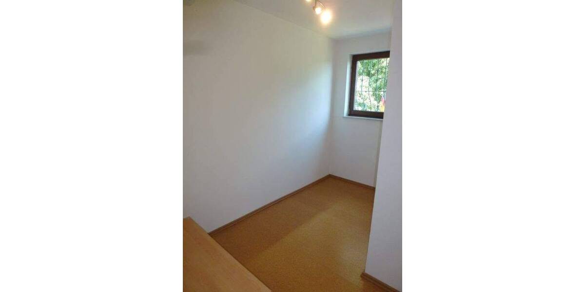 Etagenwohnung Karlsruhe Grünwettersbach - 5 Zimmer, 115 m&sup2;, 1.100&euro; | Angebot:26916853