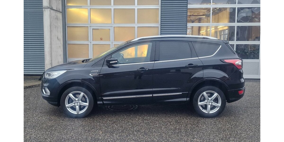 Ford Kuga 1.5 Klimaautomatik NAVI BI-XENON 70.000 km 18.998 &euro; Landau 76829