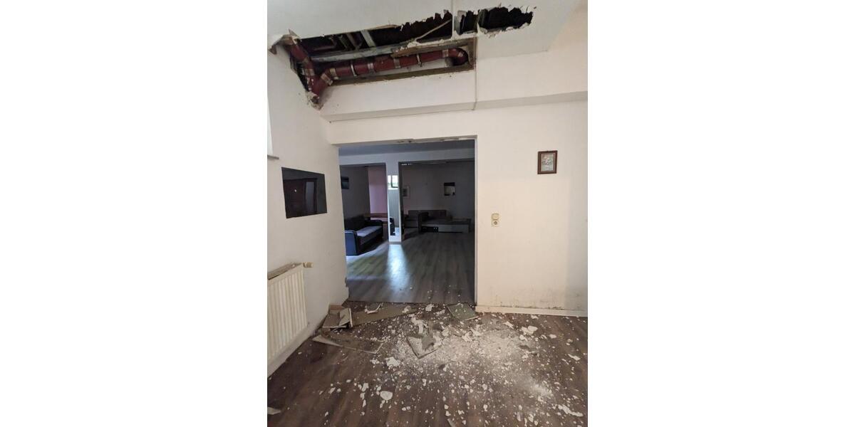 Große Wohnung ca. 100qm-Mietrabatt gegen Sanierung 4 zimmer