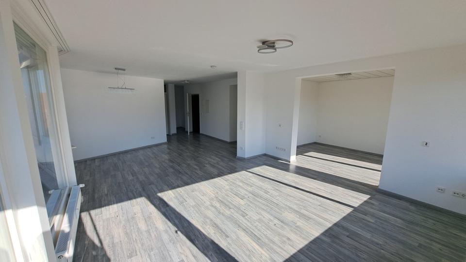 Einfamilienhaus Bad Herrenalb - 3.5 Zimmer, 120 m&sup2;, 1.050&euro; | Angebot:25636980