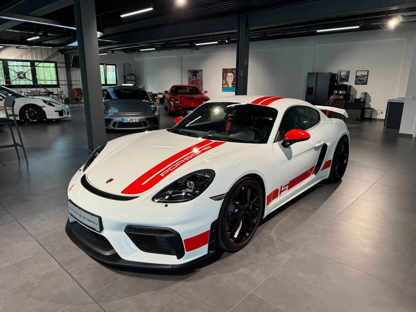 Porsche Cayman 2.367 km 134.982 € Baden-Baden 76532