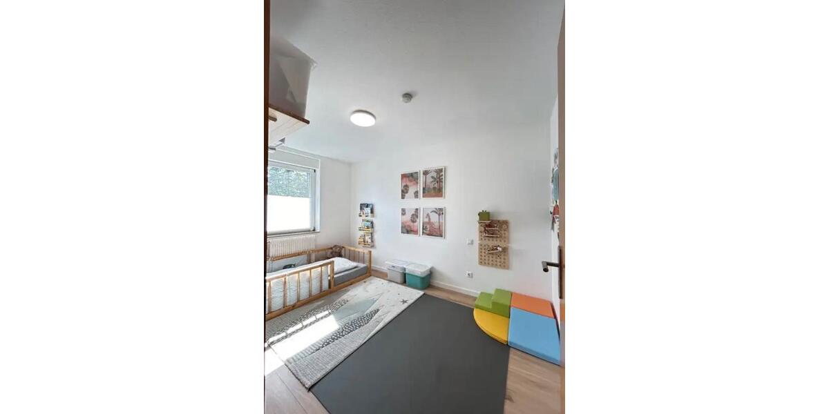 Etagenwohnung Ettlingen - 4 Zimmer, 93 m&sup2;, 1.200&euro; | Angebot:26414138