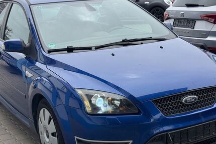 Ford Focus 270.000 km 3.980 &euro; pforzheim 75181