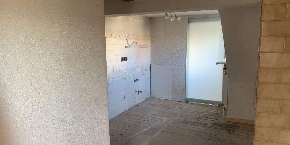 Mehrfamilienhaus, Wohnhaus Gaggenau - 5 Zimmer, 153 m&sup2;, 240.000&euro; | Angebot:25696034