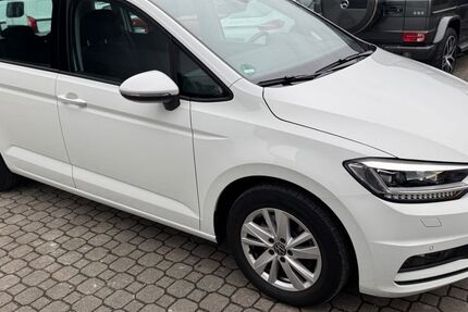 VW Touran 82.495 km 24.999 &euro; Eggenstein 76344