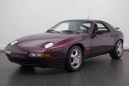 Porsche 928
