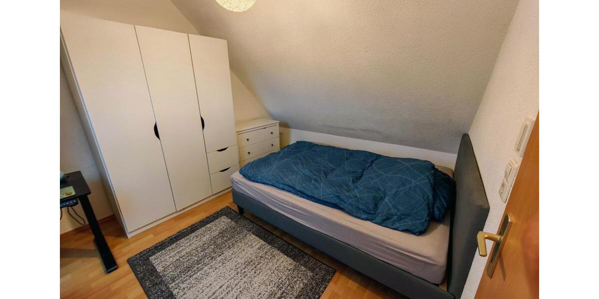 Dachgeschoßwohnung Pfinztal - 2 Zimmer, 34 m&sup2;, 570&euro; | Angebot:25892338