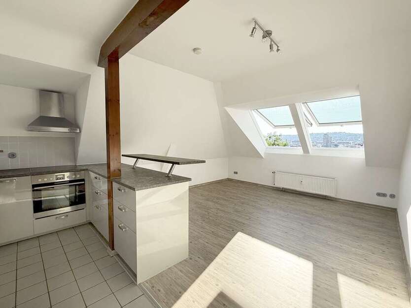Wohnung zum Kaufen in Stuttgart 349.000 € 74 m²