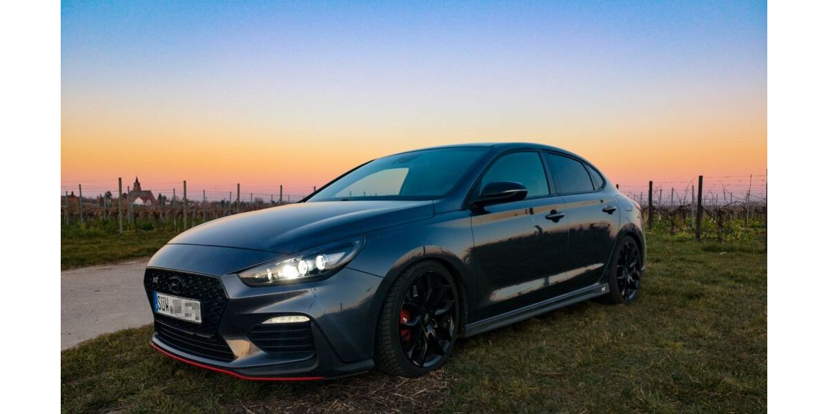 Hyundai i30 105.000 km 19.900 € Billigheim-Ingenheim 76831