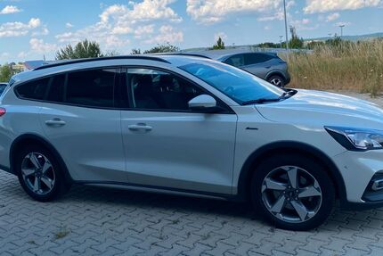 Ford Focus 48.787 km 14.700 € Knittlingen 75438