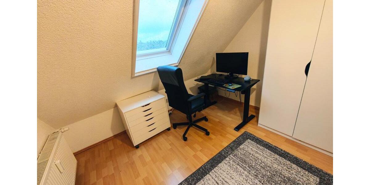 Dachgeschoßwohnung Pfinztal - 2 Zimmer, 34 m&sup2;, 570&euro; | Angebot:25892338