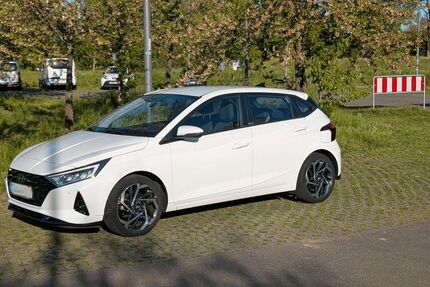 Hyundai i20 56.000 km 13.800 &euro; Karlsruhe 76137