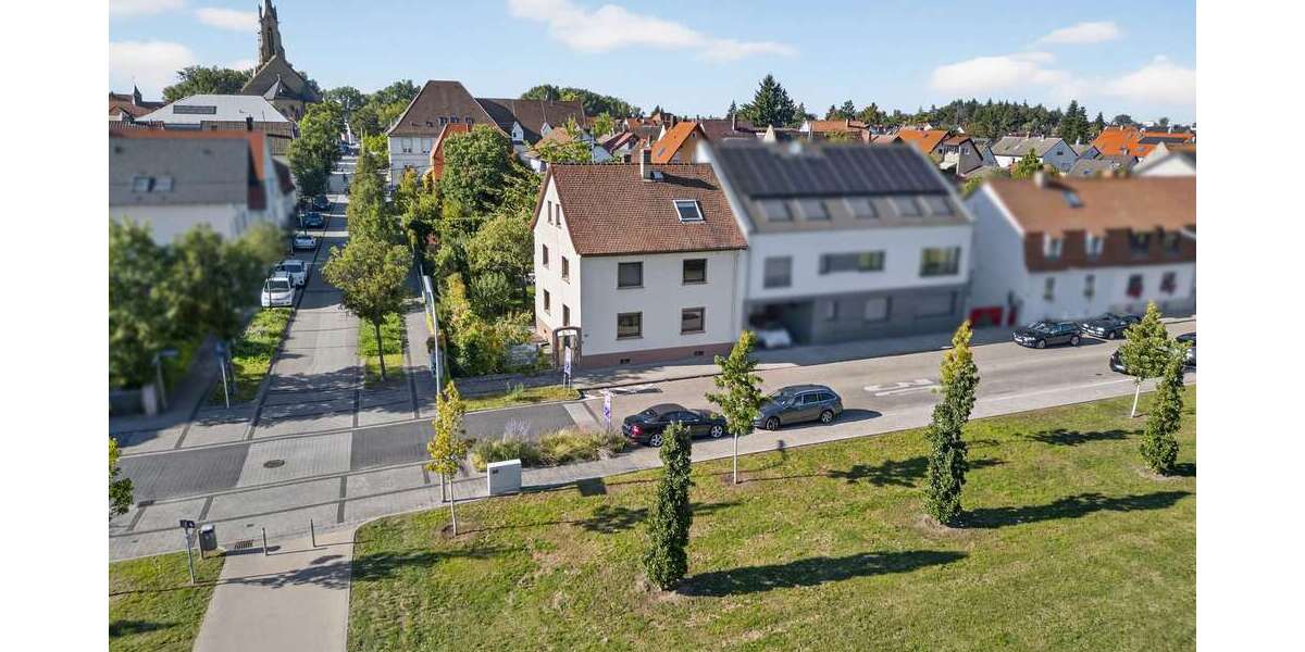 Einfamilienhaus Karlsruhe / Neureut Neureut - 7 Zimmer, 180 m&sup2;, 849.000&euro; | Angebot:14634603