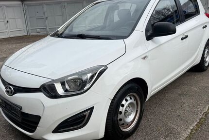 Hyundai i20 119.025 km 3.500 &euro; Karlsruhe 76185