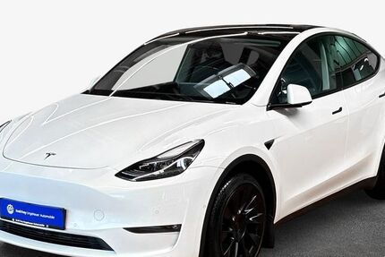 Tesla Model Y 59.187 km 34.440 € Karlsruhe 76227