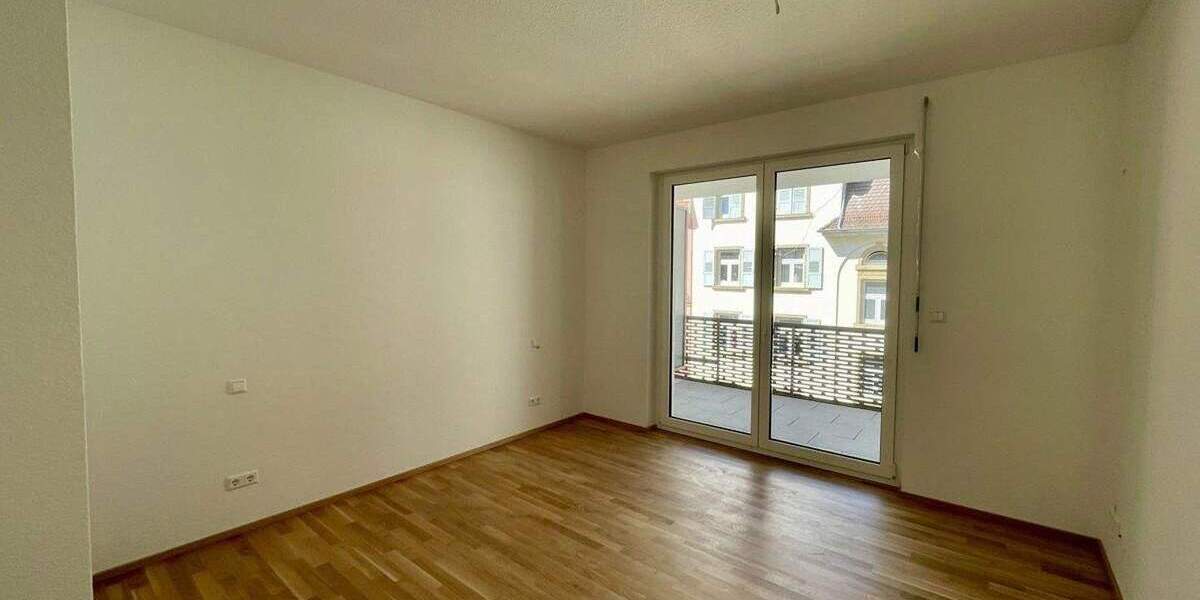 Etagenwohnung Karlsruhe Mühlburg - 2 Zimmer, 77 m&sup2;, 1.175&euro; | Angebot:25483753