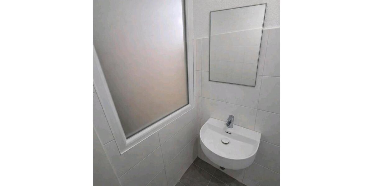 Bad Bergzabern neu renovierte 2 Zi WG. 3 zimmer