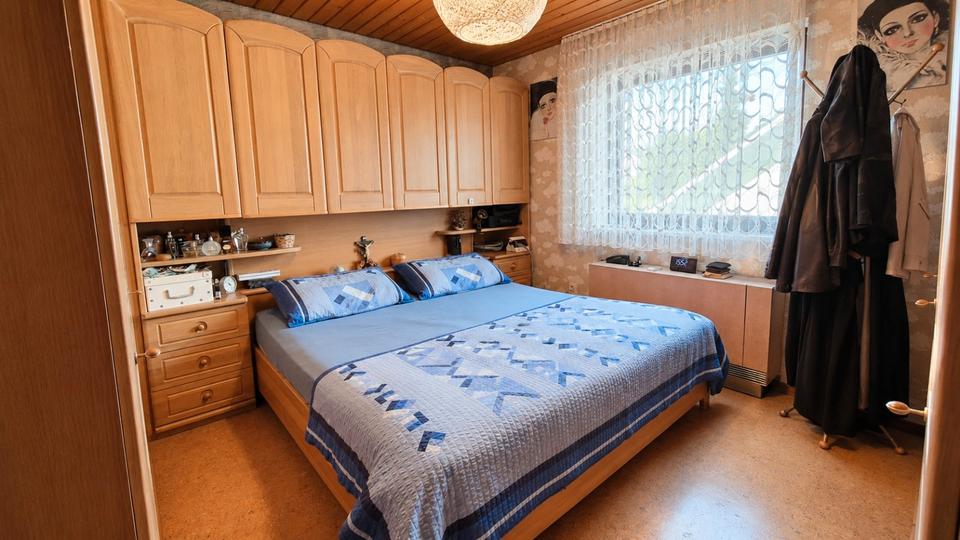 Mehrfamilienhaus, Wohnhaus Keltern - 8 Zimmer, 231 m&sup2;, 690.000&euro; | Angebot:27126653