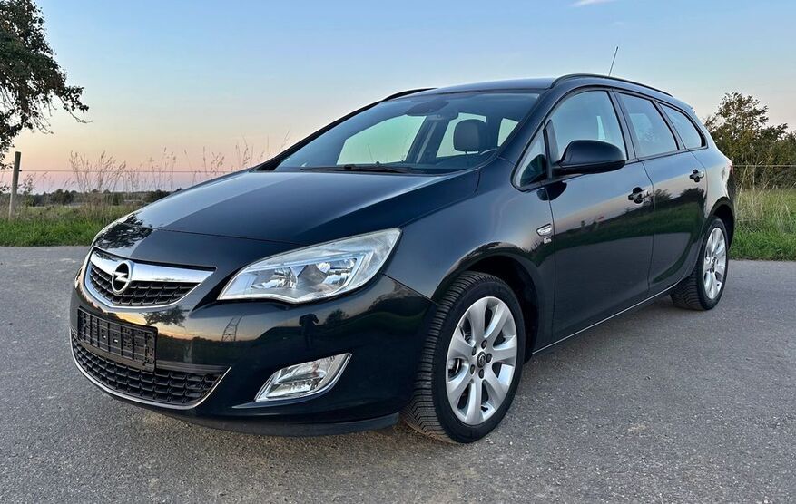 Opel Astra 210.000 km 4.400 € Karlsbad 76307