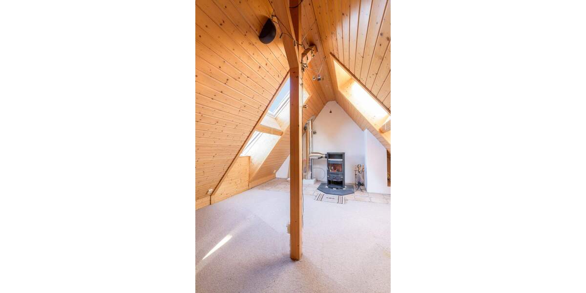 Doppelhaushälfte Pforzheim Huchenfeld - 6 Zimmer, 124 m&sup2;, 350.000&euro; | Angebot:25669211