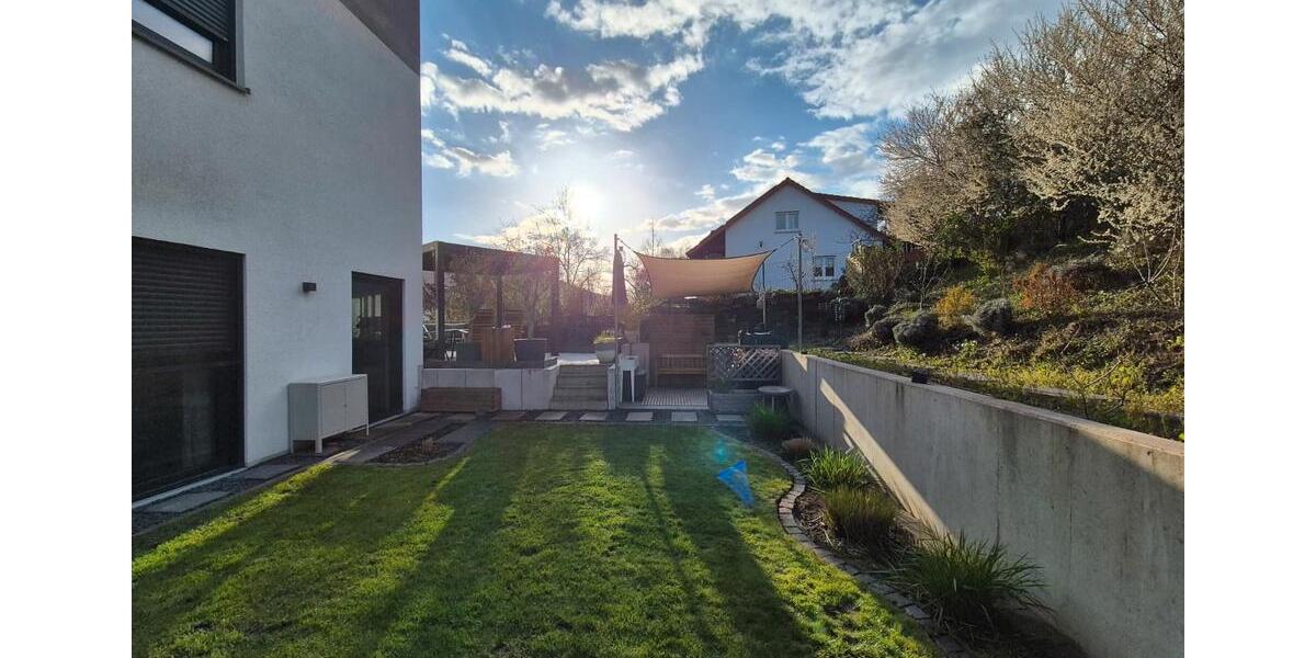 Erdgeschoßwohnung Pfinztal - 4 Zimmer, 122 m&sup2;, 619.000&euro; | Angebot:26121999