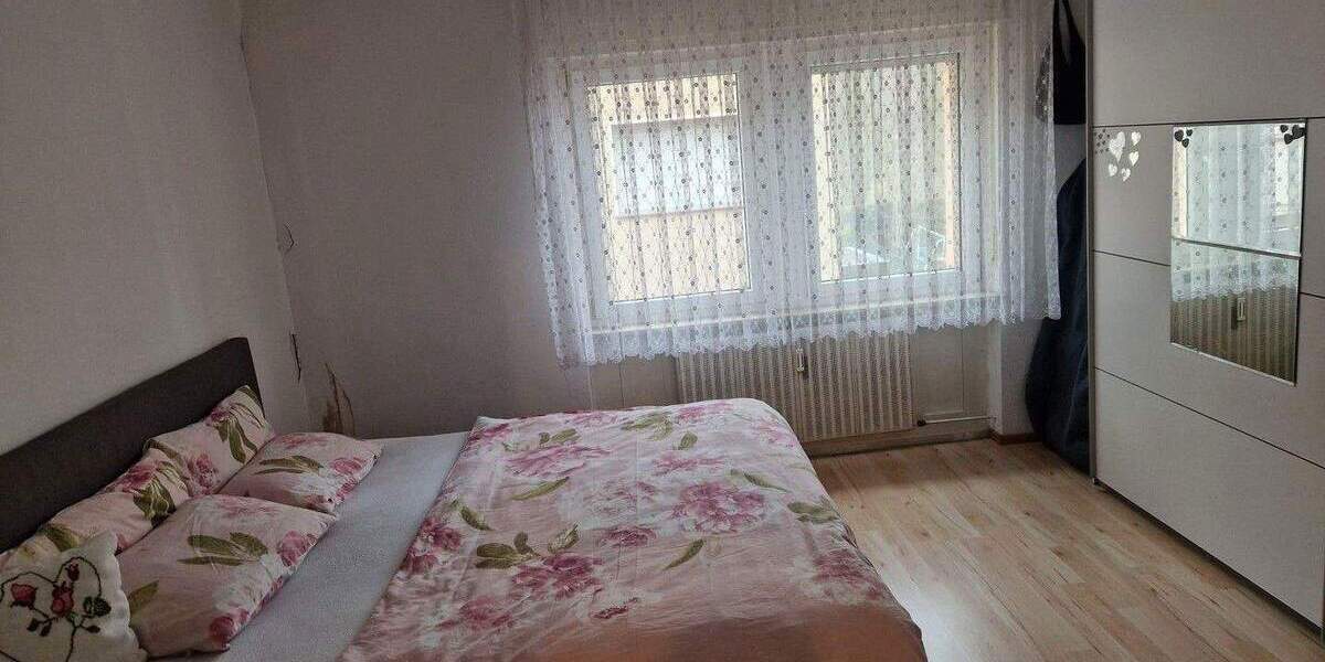 Etagenwohnung Pforzheim Eutingen - 3 Zimmer, 80 m&sup2;, 800&euro; | Angebot:25712547