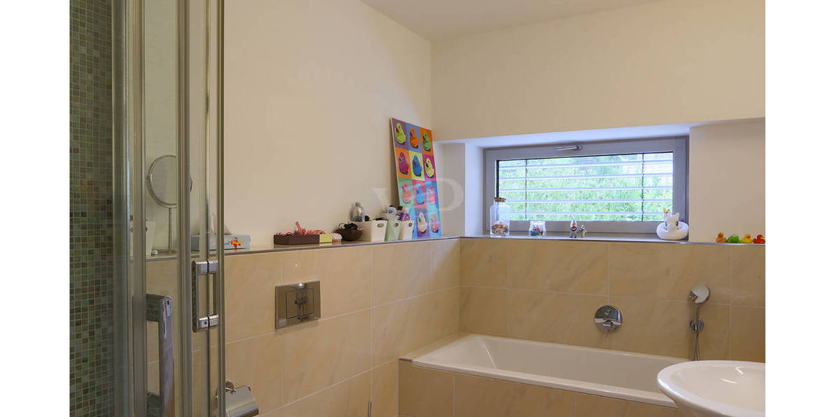 Mehrfamilienhaus, Wohnhaus Gaggenau - 8 Zimmer, 320 m&sup2;, 1.450.000&euro; | Angebot:25800903